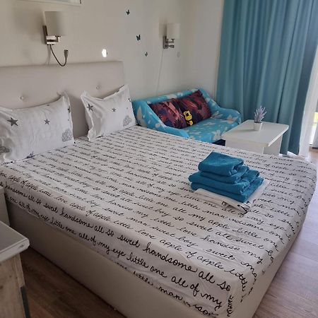 Blaxy Resort Stefi Cu Acces La Piscine Gratuit Douăzeci şi Trei August Exterior foto