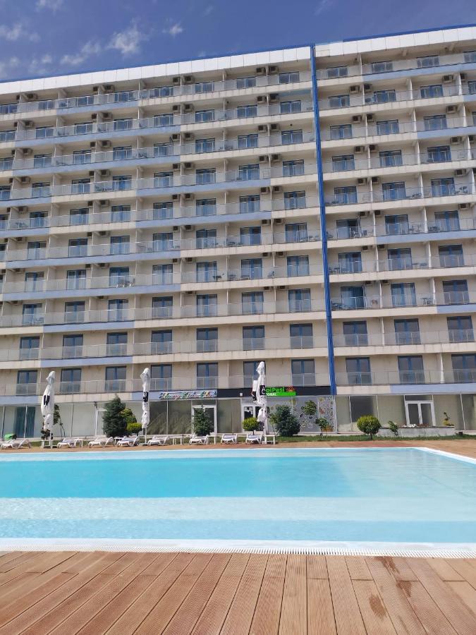Blaxy Resort Stefi Cu Acces La Piscine Gratuit Douăzeci şi Trei August Exterior foto