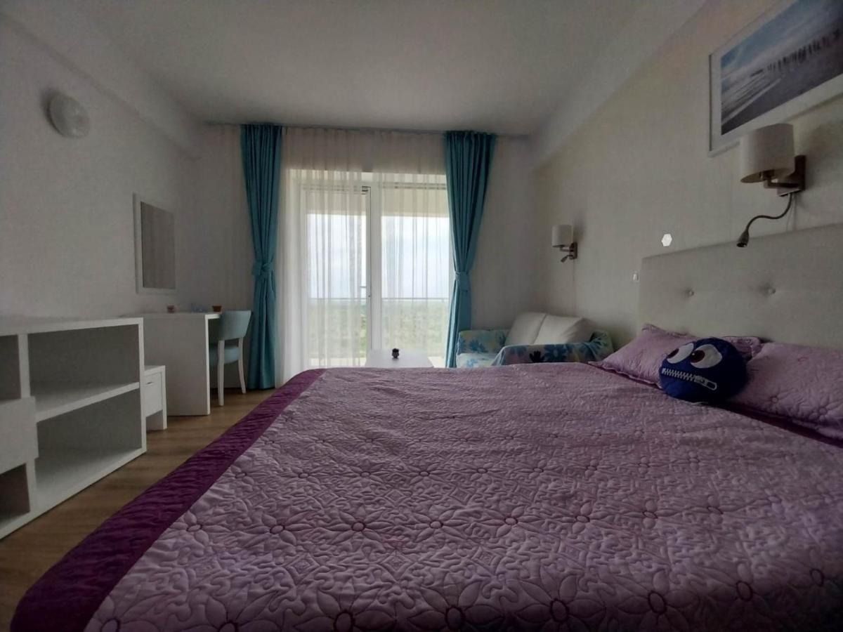 Blaxy Resort Stefi Cu Acces La Piscine Gratuit Douăzeci şi Trei August Exterior foto